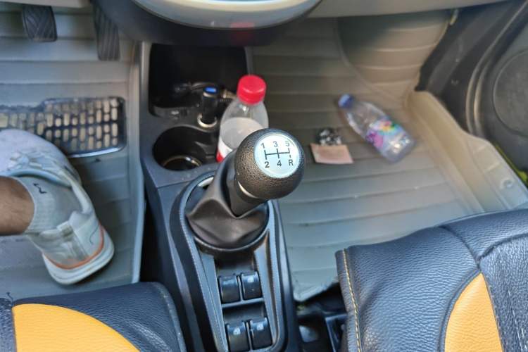 Used CHANGAN Benni mini 2012 1.0L Manual Fashion Edition China V Standard Gear Lever
