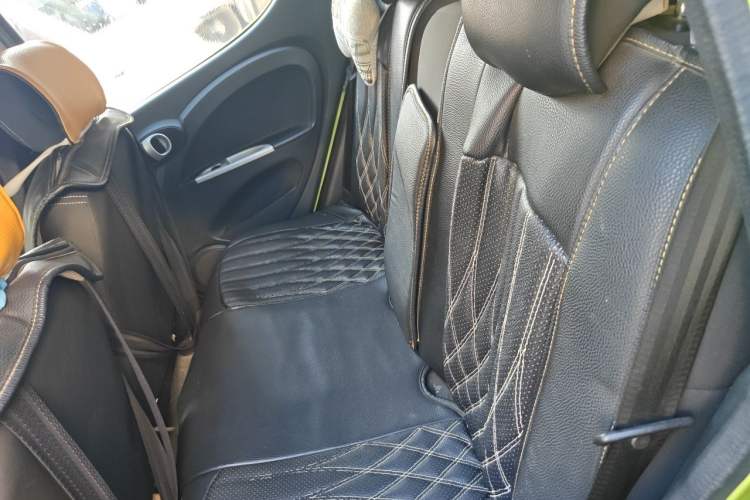 Used CHANGAN Benni mini 2012 1.0L Manual Fashion Edition China V Standard Left Rear Seat