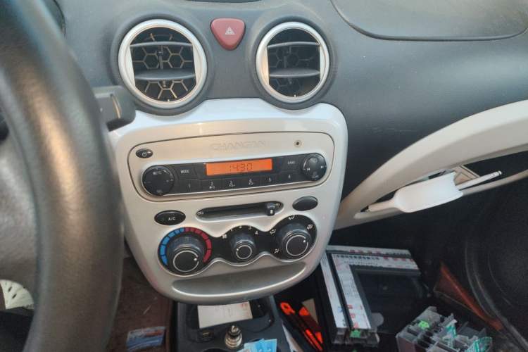 Used CHANGAN Benni mini 2012 1.0L Manual Family Edition China V Standard Audio And AC Panel