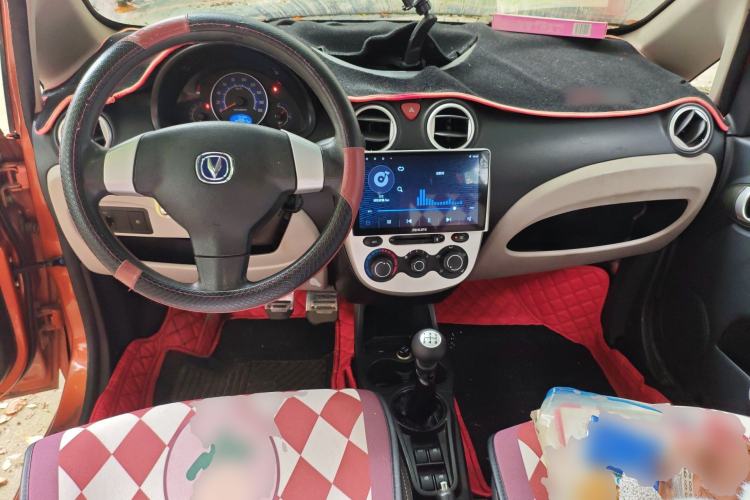 Used CHANGAN Benni mini 2012 1.0L Manual Fashion Edition China IV Standard Center Console