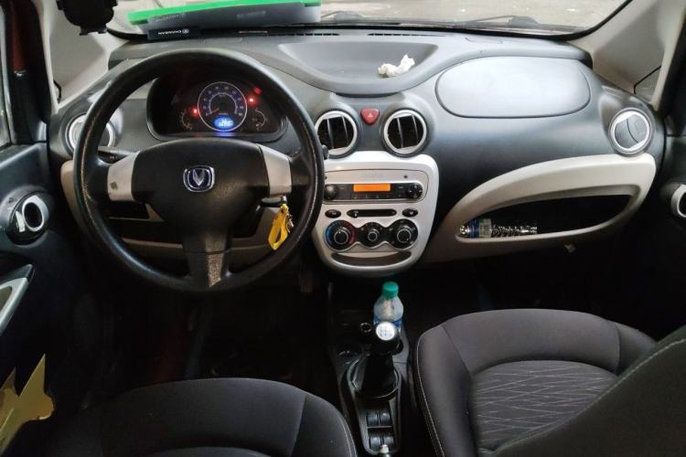 Used CHANGAN Benni mini 2012 1.0L Manual Family Edition China IV Standard Center Console
