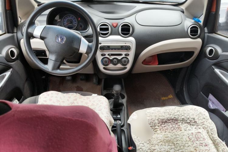 Used CHANGAN Benni mini 2012 1.0L Manual Fashion Edition China IV Standard Center Console