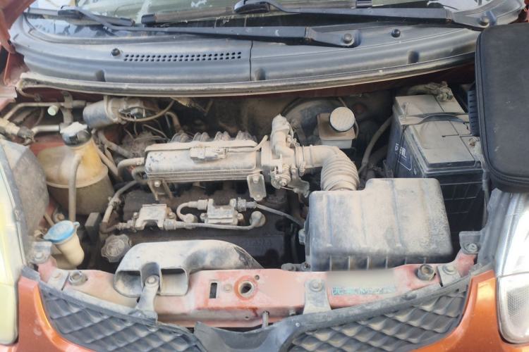 Used CHANGAN Benni mini 2012 1.0L Manual Family Edition China IV Standard Engine Bay