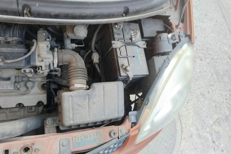 Used CHANGAN Benni mini 2012 1.0L Manual Family Edition China IV Standard Engine Bay Left