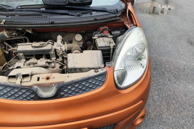 Used CHANGAN Benni mini 2012 1.0L Manual Fashion Edition China IV Standard Engine Bay Left