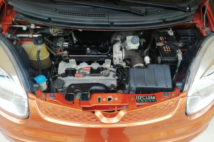 Used CHANGAN Benni mini 2012 1.0L Manual Fashion Edition China V Standard Engine Bay