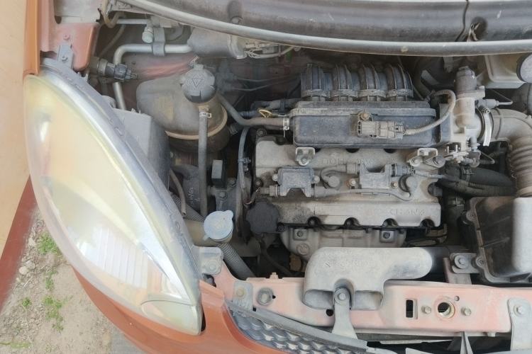 Used CHANGAN Benni mini 2012 1.0L Manual Family Edition China IV Standard Engine Bay Right