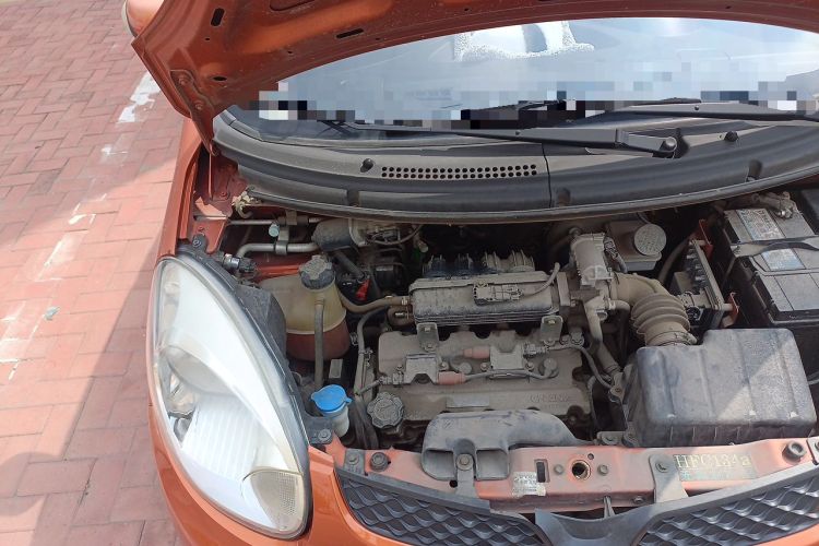 Used CHANGAN Benni mini 2012 1.0L IMT Fashion Edition China IV Standard Engine Bay Right