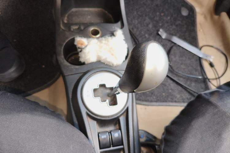 Used CHANGAN Benni mini 2012 1.0L IMT Fashion Edition China IV Standard Gear Lever