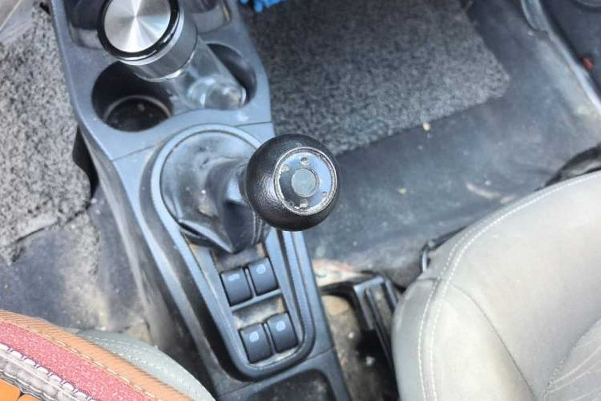 Used CHANGAN Benni mini 2012 1.0L Manual Fashion Edition China V Standard Gear Lever