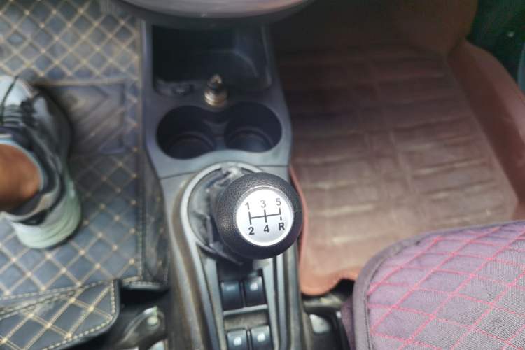 Used CHANGAN Benni mini 2012 1.0L Manual Fashion Edition China IV Standard Gear Lever