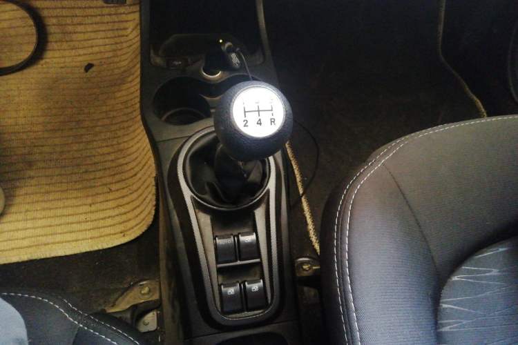 Used CHANGAN Benni mini 2012 1.0L Manual Fashion Edition China V Standard Gear Lever