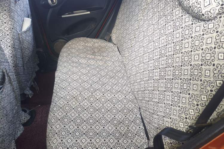 Used CHANGAN Benni mini 2012 1.0L Manual Family Edition China IV Standard Left Rear Seat