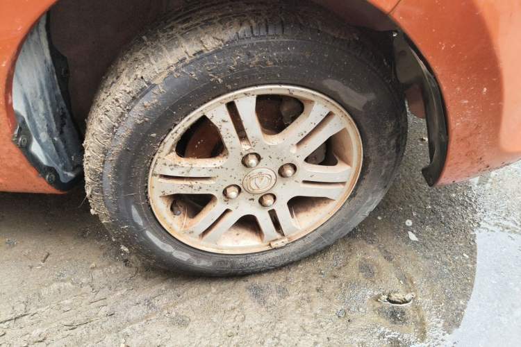 Used CHANGAN Benni mini 2012 1.0L Manual Fashion Edition China IV Standard Right Front Wheel Hub