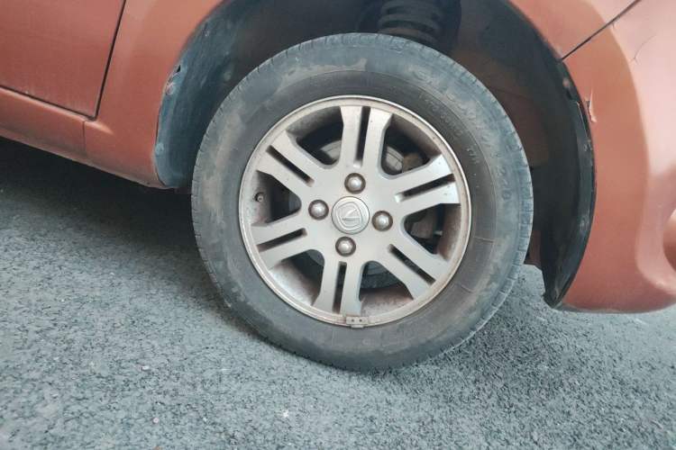 Used CHANGAN Benni mini 2012 1.0L Manual Fashion Edition China IV Standard Right Front Wheel Hub