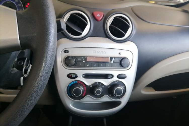 Used CHANGAN Benni mini 2012 1.0L Manual Family Edition China IV Standard Audio And AC Panel