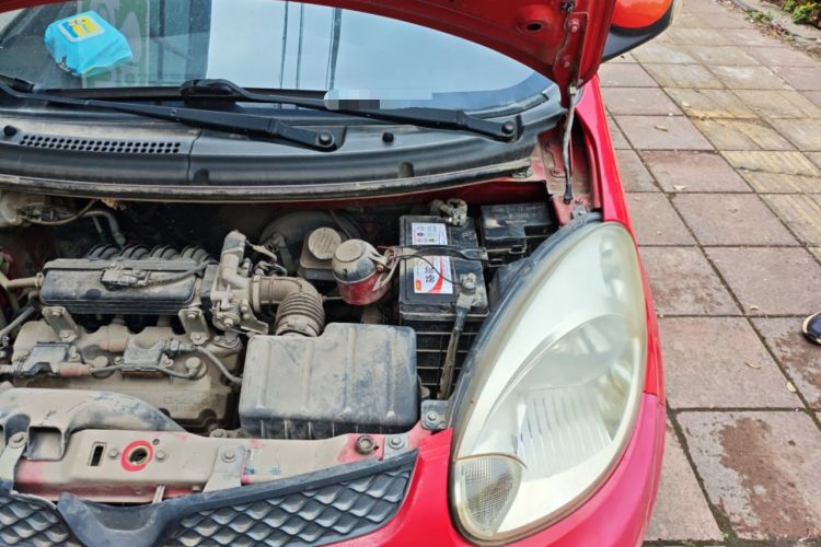 Used CHANGAN Benni mini 2012 1.0L Manual Family Edition China V Standard Engine Bay Left