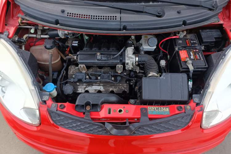 Used CHANGAN Benni mini 2012 1.0L Manual Family Edition China IV Standard Engine Bay