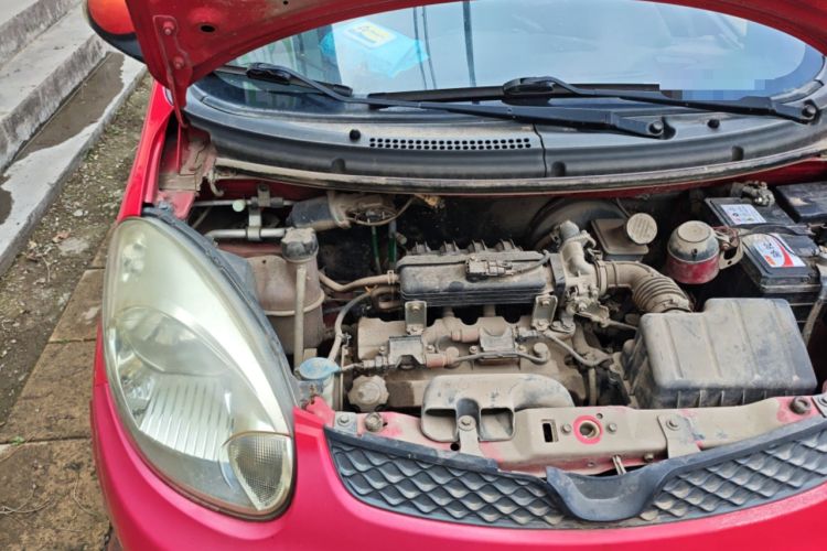 Used CHANGAN Benni mini 2012 1.0L Manual Family Edition China V Standard Engine Bay Right