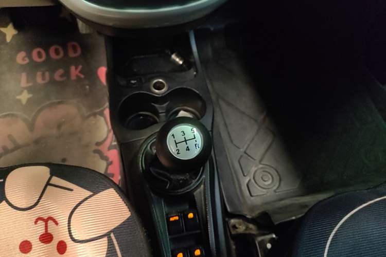 Used CHANGAN Benni mini 2012 1.0L Manual Fashion Edition China IV Standard Gear Lever