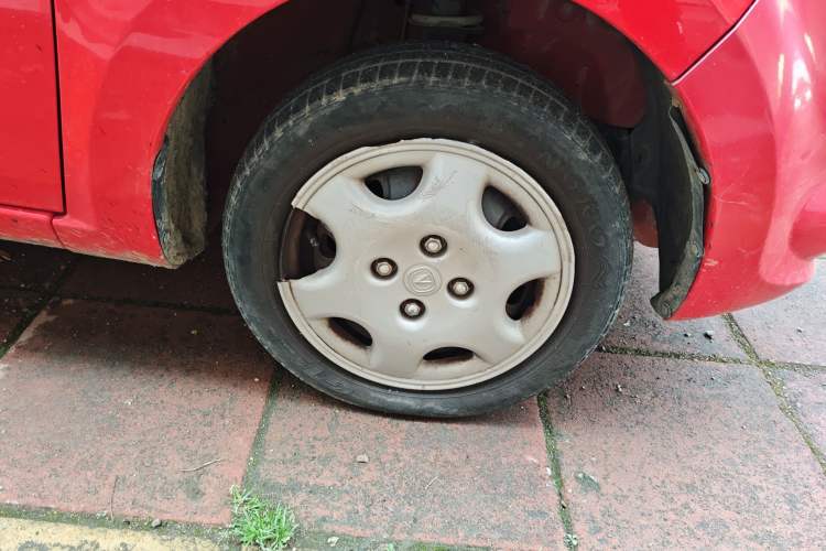 Used CHANGAN Benni mini 2012 1.0L Manual Family Edition China V Standard Right Front Wheel Hub