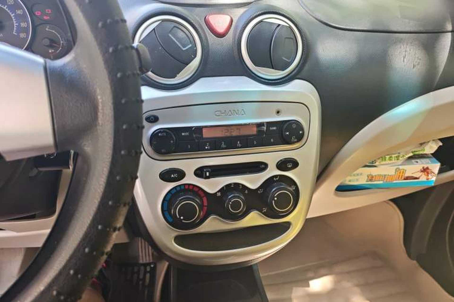 Used CHANGAN Benni mini 2012 1.0L IMT Fashion Edition China IV Standard Audio And AC Panel