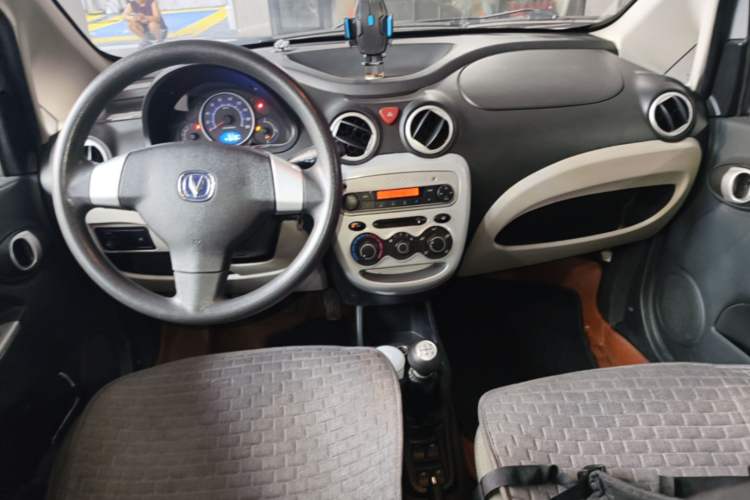 Used CHANGAN Benni mini 2012 1.0L Manual Fashion Edition China IV Standard Center Console