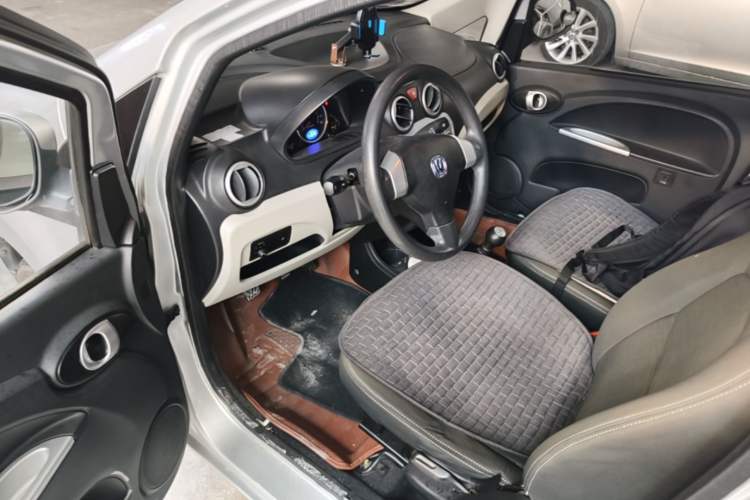 Used CHANGAN Benni mini 2012 1.0L Manual Fashion Edition China IV Standard Driver Seat