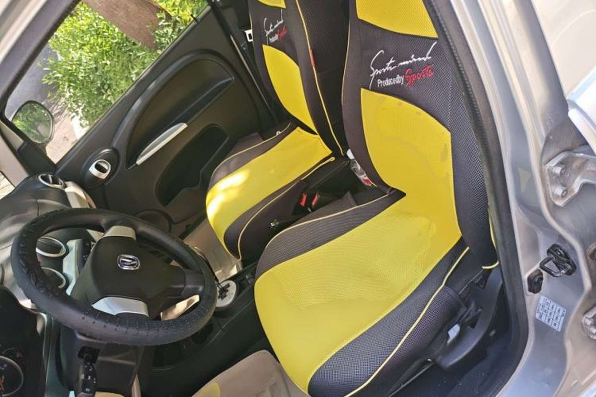 Used CHANGAN Benni mini 2012 1.0L IMT Fashion Edition China IV Standard Left Front Seat