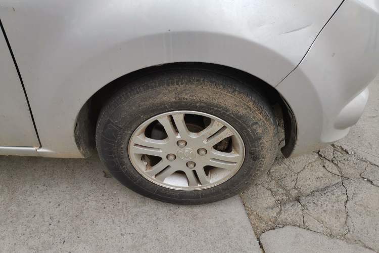 Used CHANGAN Benni mini 2012 1.0L Manual Fashion Edition China V Standard Right Front Wheel Hub