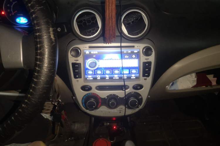 Used CHANGAN Benni mini 2012 1.0L IMT Fashion Edition China IV Standard Audio And AC Panel