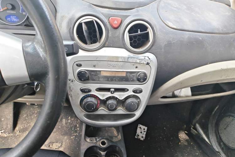 Used CHANGAN Benni mini 2012 1.0L Manual Family Edition China IV Standard Audio And AC Panel