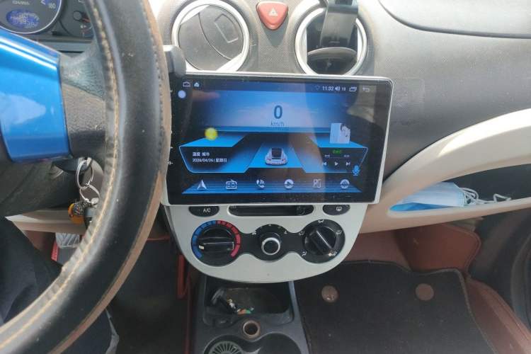 Used CHANGAN Benni mini 2012 1.0L Manual Fashion Edition China IV Standard Audio And AC Panel
