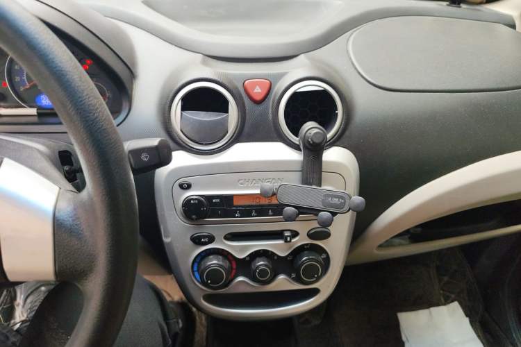 Used CHANGAN Benni mini 2012 1.0L Manual Family Edition China V Standard Audio And AC Panel