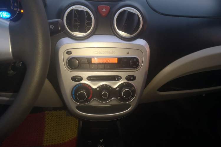 Used CHANGAN Benni mini 2012 1.0L Manual Fashion Edition China V Standard Audio And AC Panel