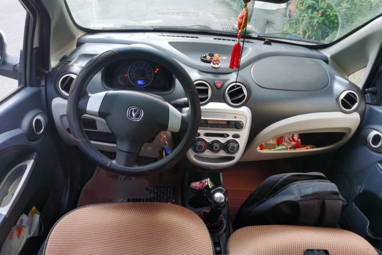 Used CHANGAN Benni mini 2012 1.0L Manual Family Edition China IV Standard Center Console