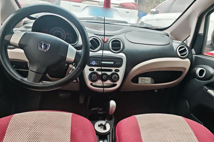Used CHANGAN Benni mini 2012 1.0L IMT Fashion Edition China IV Standard Center Console