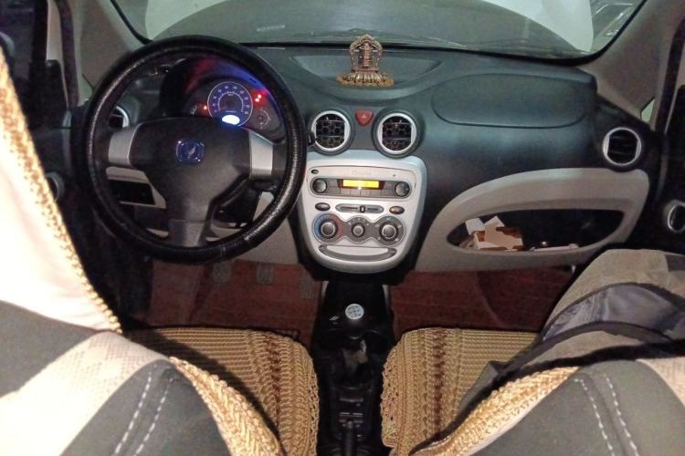 Used CHANGAN Benni mini 2012 1.0L Manual Fashion Edition China IV Standard Center Console