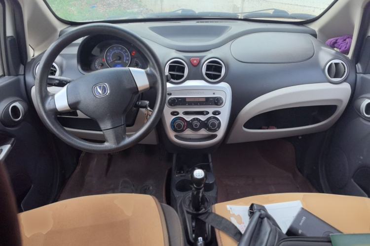Used CHANGAN Benni mini 2012 1.0L Manual Fashion Edition China V Standard Center Console