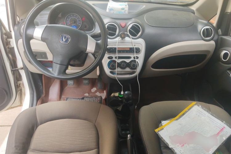 Used CHANGAN Benni mini 2012 1.0L Manual Fashion Edition China IV Standard Center Console