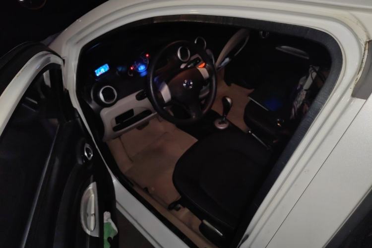 Used CHANGAN Benni mini 2012 1.0L IMT Fashion Edition China IV Standard Driver Seat