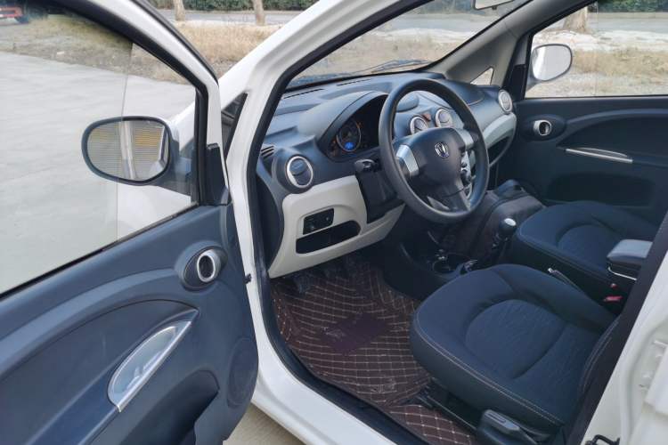Used CHANGAN Benni mini 2012 1.0L Manual Fashion Edition China V Standard Driver Seat