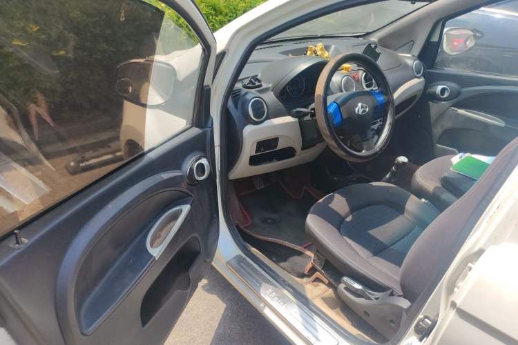 Used CHANGAN Benni mini 2012 1.0L Manual Fashion Edition China IV Standard Driver Seat