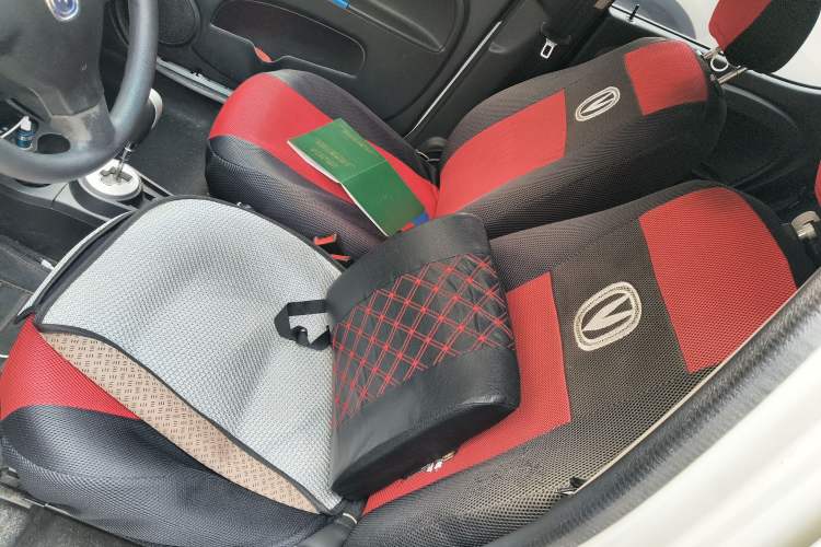 Used CHANGAN Benni mini 2012 1.0L IMT Fashion Edition China IV Standard Driver Seat