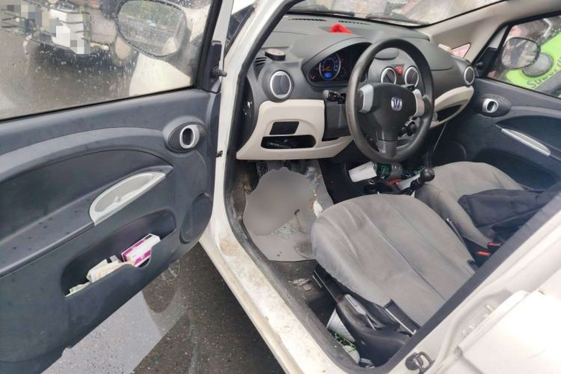Used CHANGAN Benni mini 2012 1.0L Manual Family Edition China V Standard Driver Seat