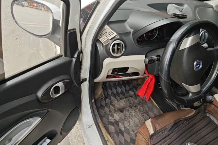 Used CHANGAN Benni mini 2012 1.0L Manual Fashion Edition China IV Standard Driver Seat