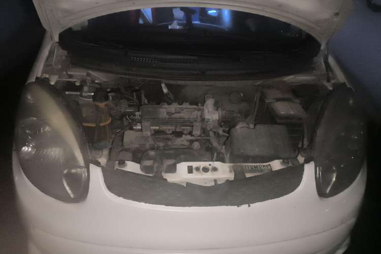 Used CHANGAN Benni mini 2012 1.0L Manual Fashion Edition China IV Standard Engine Bay