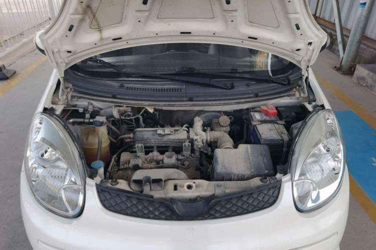Used CHANGAN Benni mini 2012 1.0L Manual Fashion Edition China V Standard Engine Bay