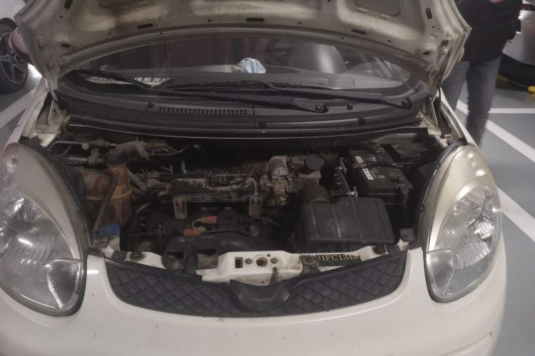 Used CHANGAN Benni mini 2012 1.0L IMT Fashion Edition China IV Standard Engine Bay