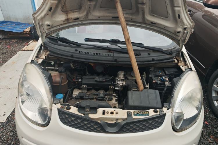 Used CHANGAN Benni mini 2012 1.0L IMT Fashion Edition China IV Standard Engine Bay